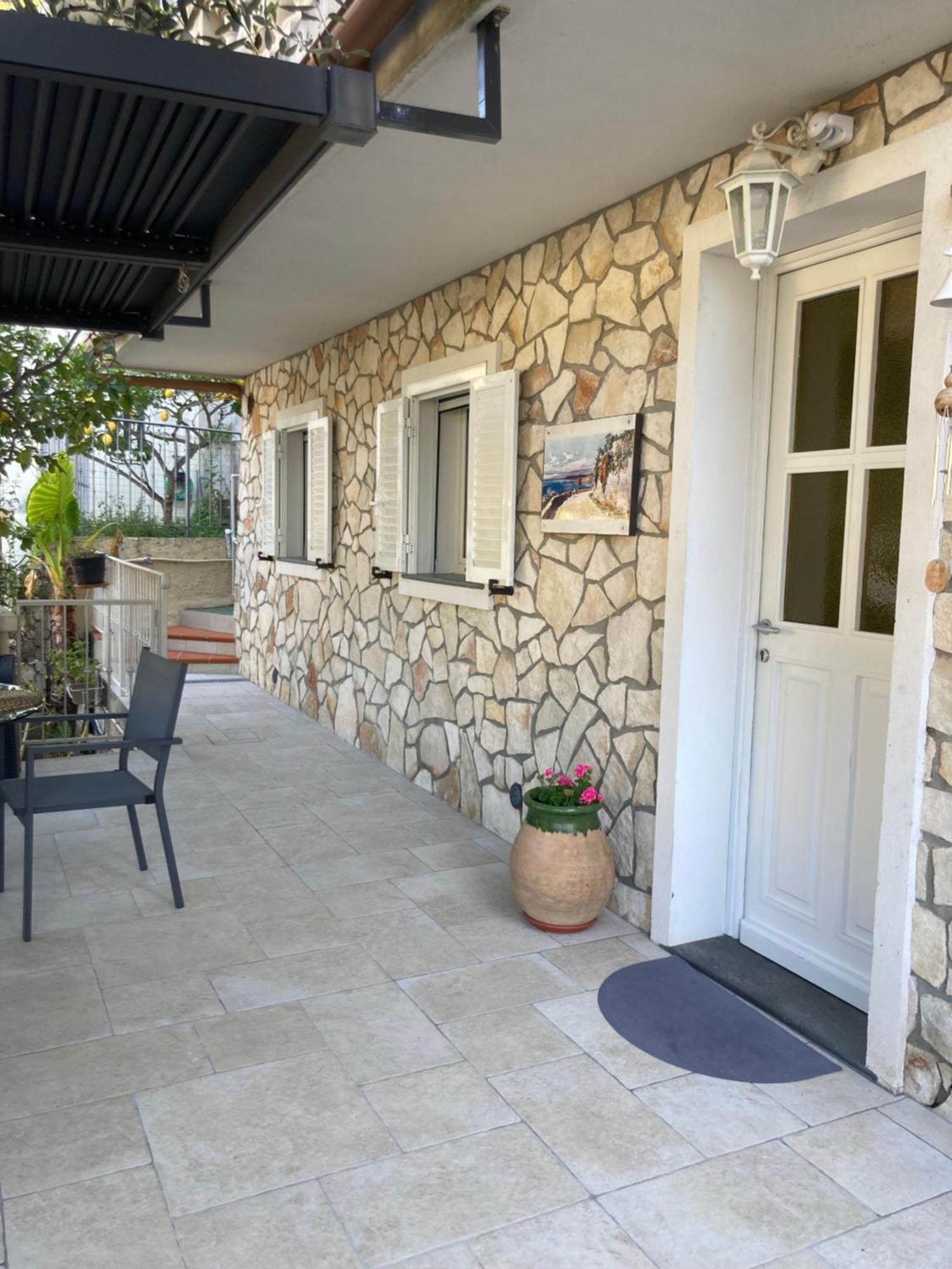 Studio Villa La Cigale Avec Grande Terrasse Ментона Экстерьер фото